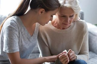Vdovský důchod po OSVČ může být nepříjemně nízký: Měsíčně mohou chybět tisíce korun