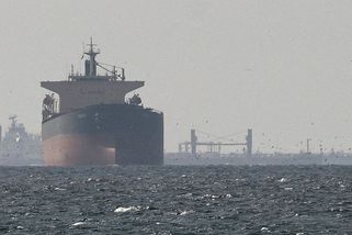 Česko se připojilo k zemím, které chtějí přispět k bezpečí v Hormuzském průlivu - Novinky
