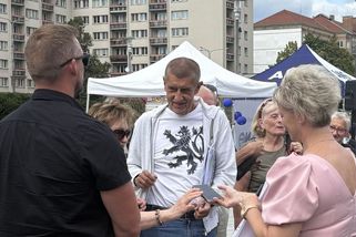 „Nesmysly, že zadlužujeme. My jsme udělali penzijk...