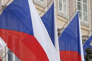 Češtinářský kvíz: Vaším úkolem je do vět dosadit i/y. V některých z 10 případů dělá chyby přes 90 % lidí. Kdo uspěje, mohl by učit ve škole