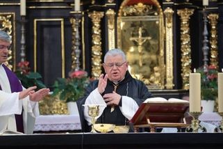 prahain.cz/politika/kardinal-duka-zname-firmy-predvedly-az-nelidskou-nenavist-24711.html?utm_source=www.seznam.cz&utm_medium=seznam_distribuce&utm_campaign=lide