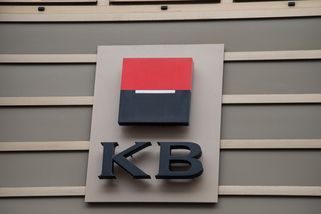 Komerční banka za pololetí zvýšila čistý zisk na 8,9 miliardy - Novinky