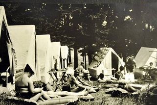 Tábory za socialismu. Celtové stany, ohniště a šest stovek na dva týdny