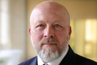 Macinkův poradce po šíření lži napadl FORUM 24. Wi...