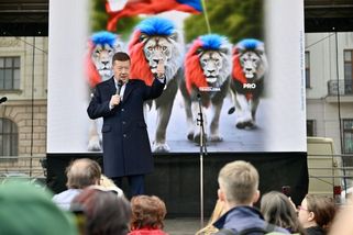 Pivo a párek s příchutí nenávisti k Ukrajincům. Ok...