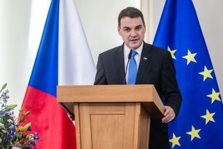 Macinka odmítl vysvětlení ruské velvyslankyně k incidentům v Lipsku | ČeskéNoviny.cz
