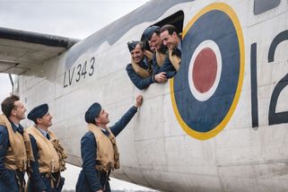 RAF Coastal Command v barvě: Obrazová kronika létajících ochránců námořních konvojů a zhouby ponorek - Médium.cz