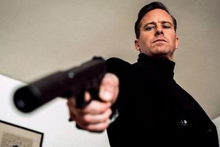 Nový film s Armie Hammerem rozdělil internet. Proč se o něm teď mluví?