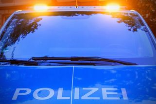 Auto ve Frankfurtu zabilo 23letá dvojčata na elektrokoloběžce - Novinky