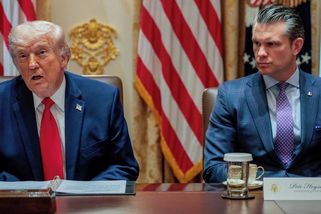 Blokáda u Íránu skončí, slíbil Trump - Novinky