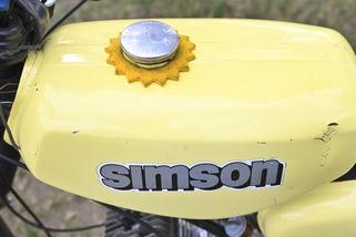 AfD mění mopedy Simson v politický symbol, potomci rodiny Simsonů to kritizují | ČeskéNoviny.cz
