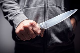 Z vězení byl venku jen pár dní. Recidivista z Náchodska vyhrožoval zabitím bývalé družce i dětem - Novinky