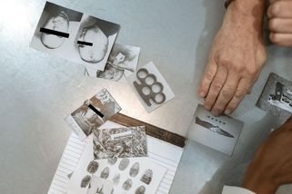 Vypráskaný manžílek. Před 20 lety zavraždil matku svých dětí kvůli statku. Dnes už běhá na svobodě - Médium.cz