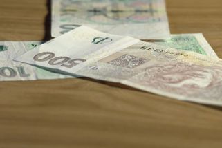 Řada lidí si od nového roku polepší. Zvýší se některé dávky a příspěvky. PŘEHLED