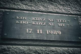 „Okupační stávka začíná.“ Vzpomínka na listopad 1989 - Seznam Zprávy