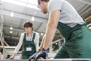 Výpočet důchodů se změní, nejvíc postihne lidi s nižšími příjmy - Novinky