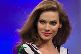 Jako by jí z oka vypadla. Dcera Andrey Verešové slavila 18 ve Varech. Zdědila krásu po mamince, míní fanoušci