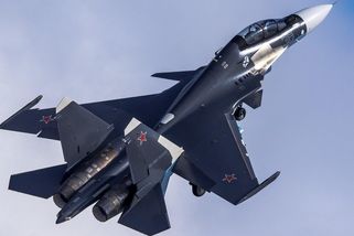 10 ruských Su-30SM2 nacvičovalo bombardování střední Evropy. Z Kaliningradu udeří kdekoliv za několik minut