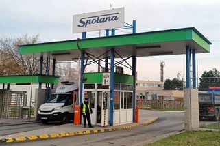 Spolana by mohla vyrábět munici, Neratovicemi se šíří zpráva, kterou firma nevyvrací - Novinky