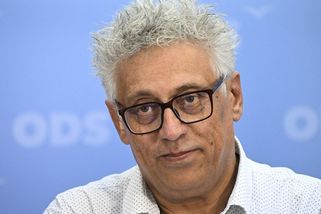 „Právníci se rozhodli jinak.“ Exsenátor otočil a majetek se zpožděním přiznal - Seznam Zprávy