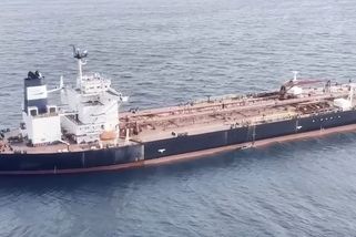Jak Rusové maskují stínové tankery. Mění často názvy, vlajky i registraci - Seznam Zprávy