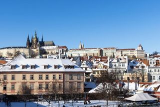 Rozpočet Hradu letos klesne o 82 milionů na 421,4 milionu, podpořil to výbor - Seznam Zprávy