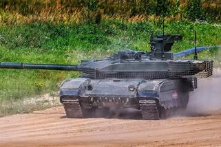 Video: Ukrajinci z několika kilometrů zničili nejlepší ruský tank za více jak 4 miliardy Kč. Nepomohl mu ani pokročilý reaktivní pancíř