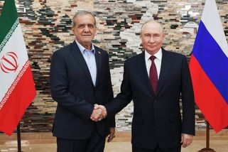 Putin si s íránským prezidentem notoval o spolupráci. Trumpovi navzdory - Novinky