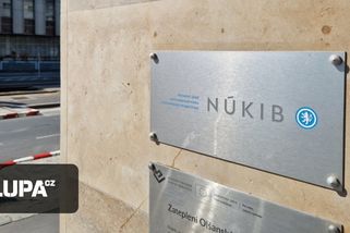 Český stát varuje před čínskou konkurencí Office a Google Docs, software může špehovat a předávat data