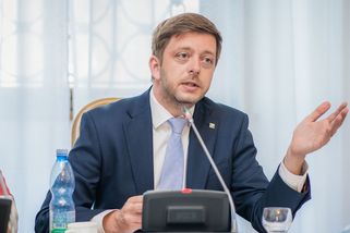 Vláda kvůli Ukrajině pravděpodobně znovu vyhlásí nouzový stav