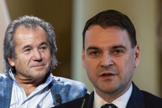 Petr Macinka se naprosto zdiskreditoval: Amatérský faul ministra očima odborníka