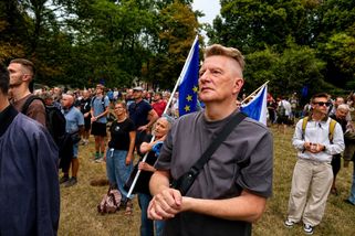 Jiří Padevět: Demokracie nespadla z nebe. A přijít...
