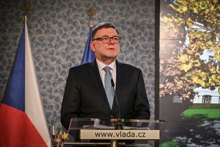 Stanjura a Válek ve vedení VZP? Víme, proč neměli žádnou šanci