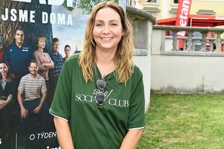 Krásná, smyslná, nádherná. Veronika Arichteva si jen tak nechala udělat nové fotky. A zbořila internet - Super.cz