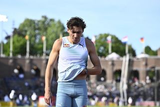 Tyčkařská senzace. Hvězdný Duplantis utrpěl doma ve Stockholmu první porážku po třech letech - Sport.cz