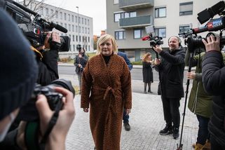 Je to nevýhra, komentovala Schillerová volby. Chce řešit rebelujícího Vondráka