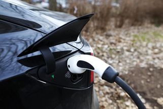 Euro 7 začne platit už letos a zasáhne i elektromobily