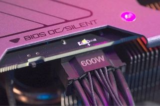 Asus přidává další ochranu proti tavícím se konektorům u grafik GeForce: Počítač se sám vypne