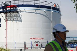 Rusko zakázalo vývoz leteckého petroleje - Novinky