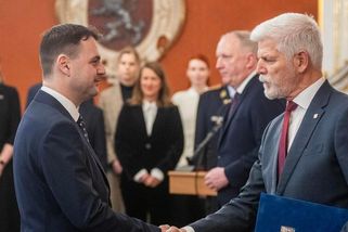 Ve vztahu s Pavlem jde do tuhého. Macinka omezil sdílení dokumentů s Hradem