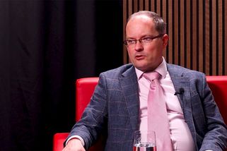 Dotace se u nás rozkradly, jsme leklou rybou východoevropského regionu, prohlašuje ekonom - FocusOn