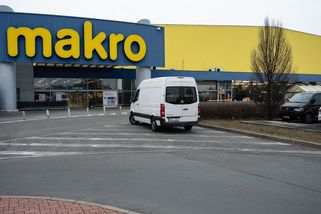 Křetínský už má většinu v Makru. Firma na burze končí - Seznam Zprávy