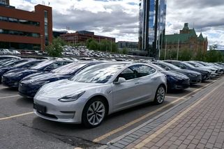 Ojeté elektromobily mění český trh. Jejich prodeje se za rok zdvojnásobily a to je teprve začátek