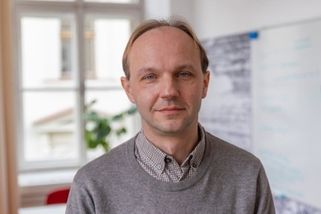 prahain.cz/politika/ekonom-cesko-je-ve-vybaveni-armady-dlouhodobe-pod-prumerem-27848.html?utm_source=www.seznam.cz&utm_medium=seznam_distribuce&utm_campaign=lide