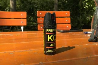 Pepřový sprej jako prostředek sebeobrany? V Německu za něj hrozí vysoká pokuta