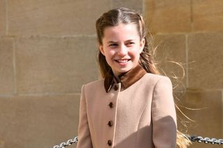 Princezna Charlotte slaví 11. narozeniny: Na nejnovější fotce pózuje jako velká slečna. Fanoušci mají jasno v jedné věci - Super.cz
