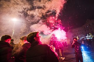 Další silvestr plný zplodin a uhynulých zvířat. Poslanci nezvládli omezit rachejtle a další pyrotechniku