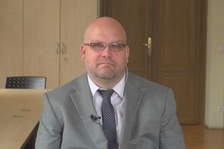 Ať nedopadneme jako Turecko, říká Valeš o korespondenční volbě. Volá po bouřlivé diskuzi