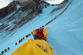 Zoufalství na Mount Everestu – chaos, mrtví, nezvěstní - Seznam Zprávy