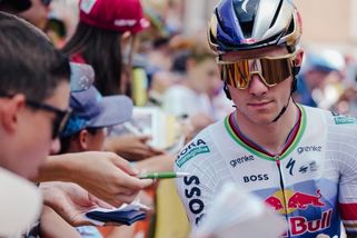 Ani druhé místo na Tour nenávist nezastavilo. Evenepoel čelí výhrůžkám kvůli islámu